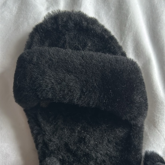 UGG ‘FUZZ YEAH’ SHEEPSKIN SLIDE/SLIPPERS - SIZE 9 - Picture 10 of 14